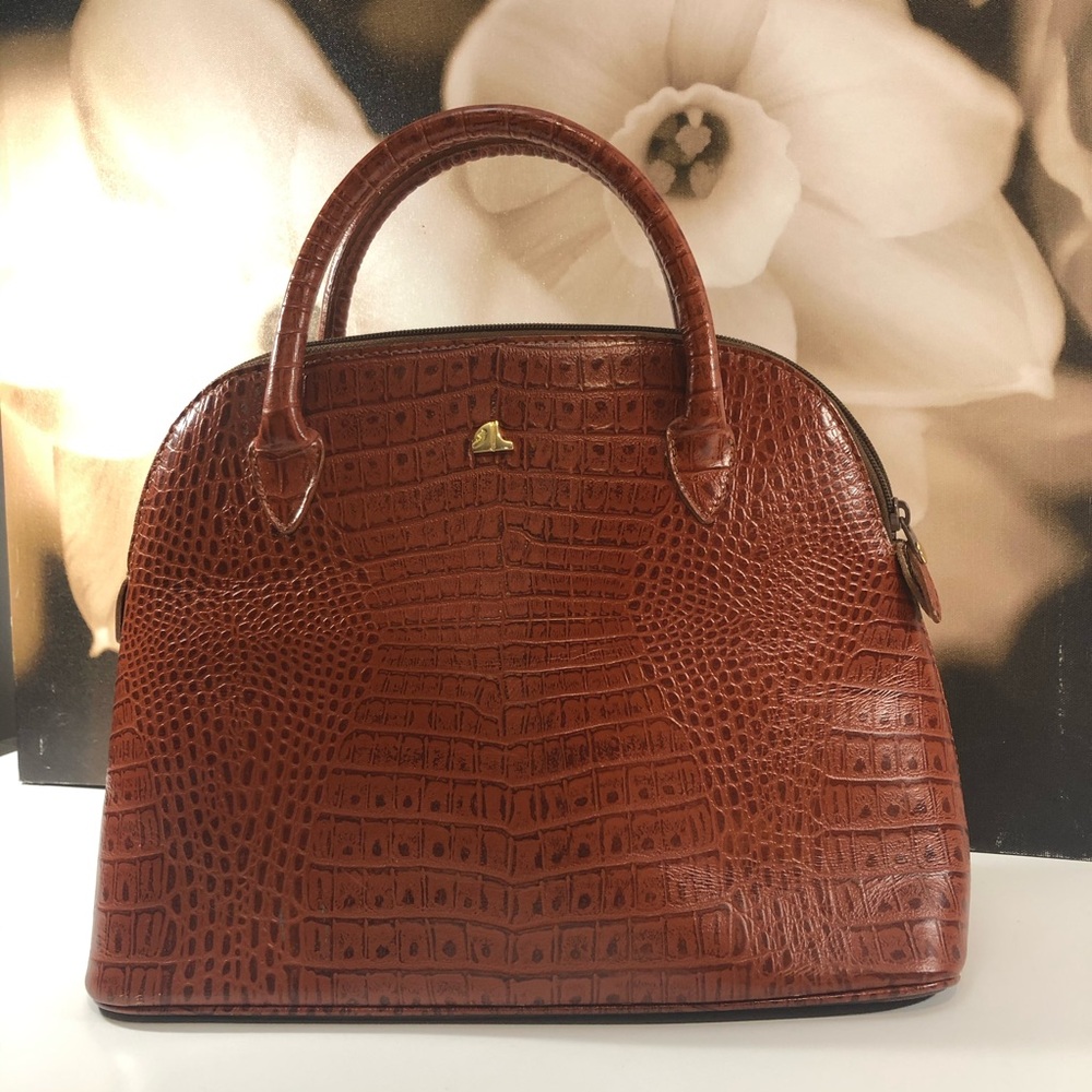 Vintage hand bag